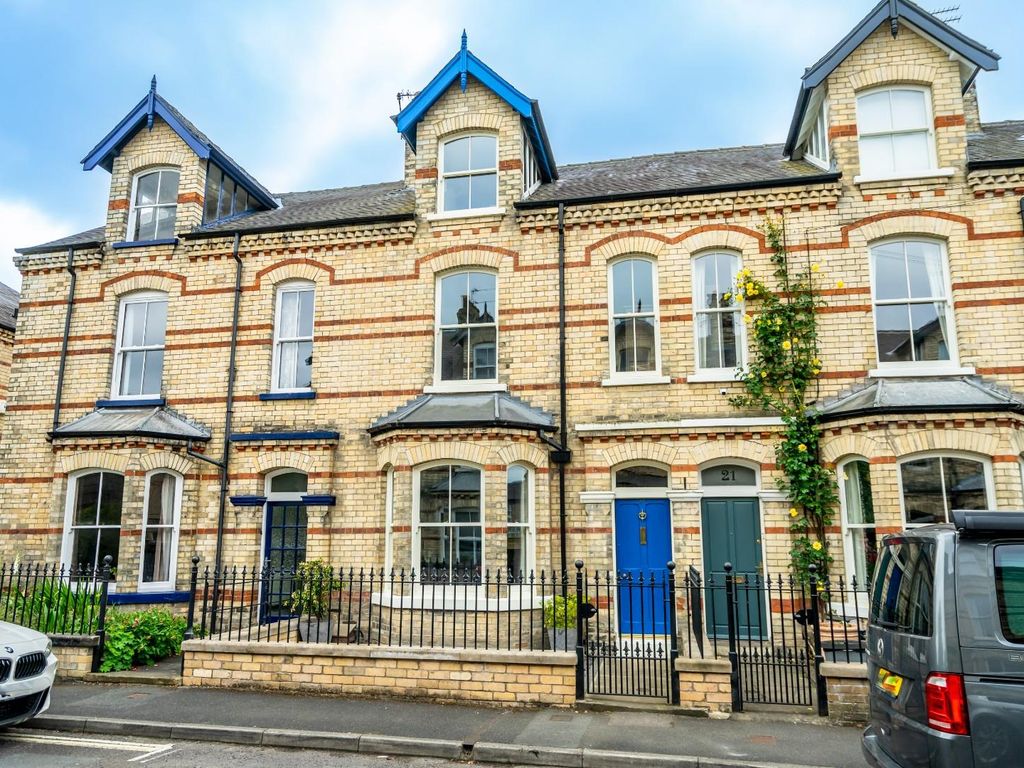 3 bed terraced house for sale in Howard Street, York YO10 Zoopla
