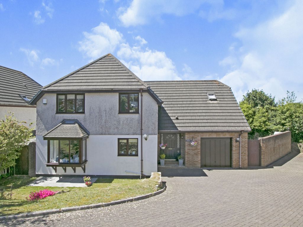 4 bed detached house for sale in The Carnon Downs, Truro TR3