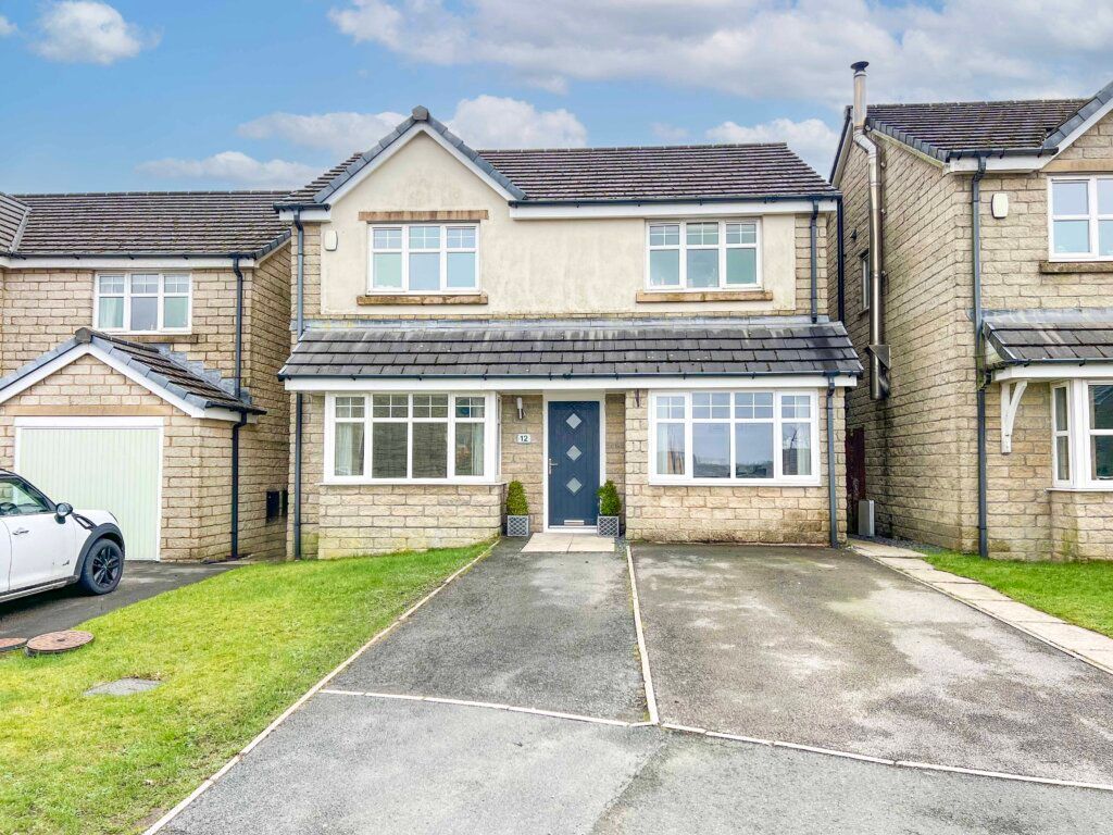 4 bed detached house for sale in Woodlark Close, Bacup, Rossendale OL13