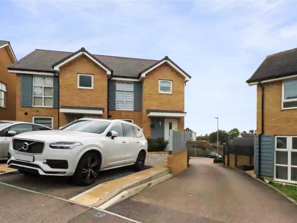 3 bed semidetached house for sale in Tower Road, Belvedere DA17, £