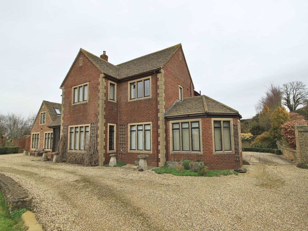 4 bed property to rent in Westfield Farm, Coaley, Dursley GL11 Zoopla