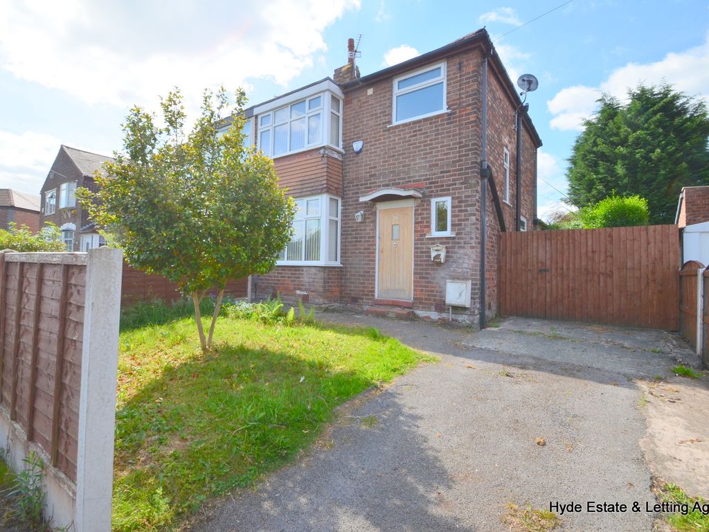 3 bed semidetached house to rent in Windsor Crescent, Prestwich