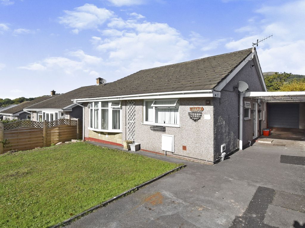 3 bed detached bungalow for sale in Oakfield Drive, Crickhowell NP8 Zoopla