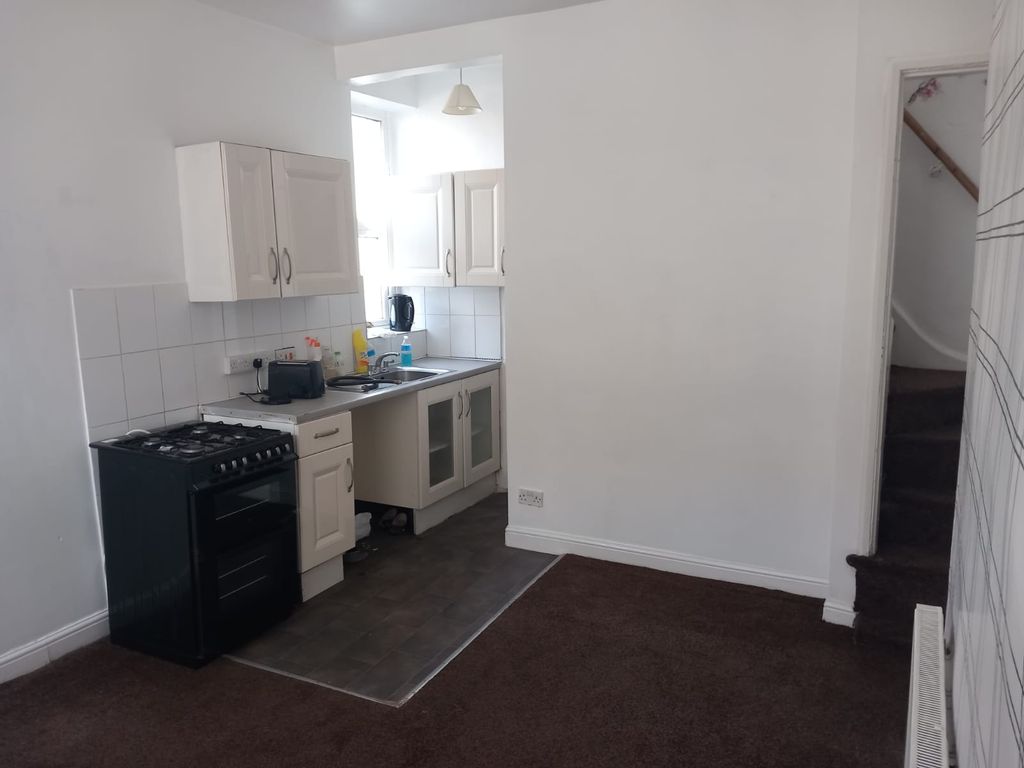2 bed terraced house to rent in Parkwood Street, Keighley BD21 Zoopla