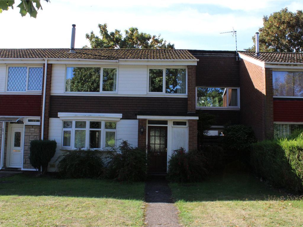4 bed terraced house for sale in Glenlivet Gardens, Clifton, Nottingham