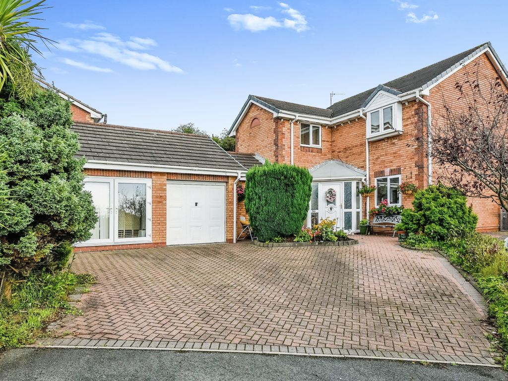 4 bed detached house for sale in Kingsbury Court, Skelmersdale