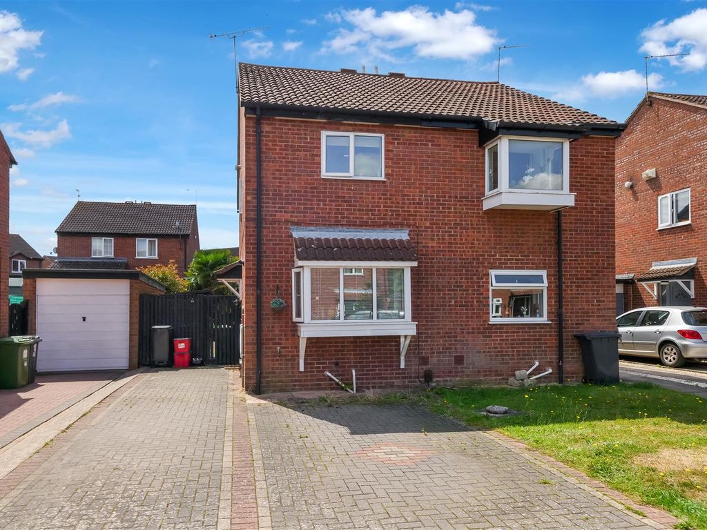 2 bed semidetached house for sale in Marlborough Drive, Sydenham