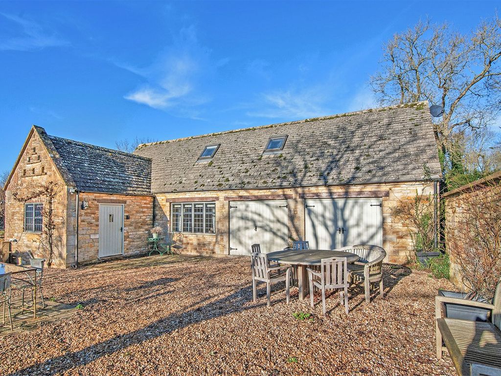 3 bed detached house to rent in Home Farm, Little Rissington, Glos GL54