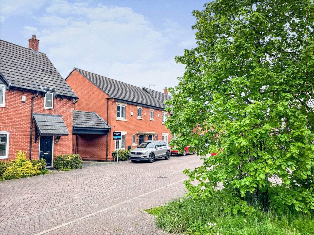 3 bed semidetached house for sale in Armitage Drive, Rothley