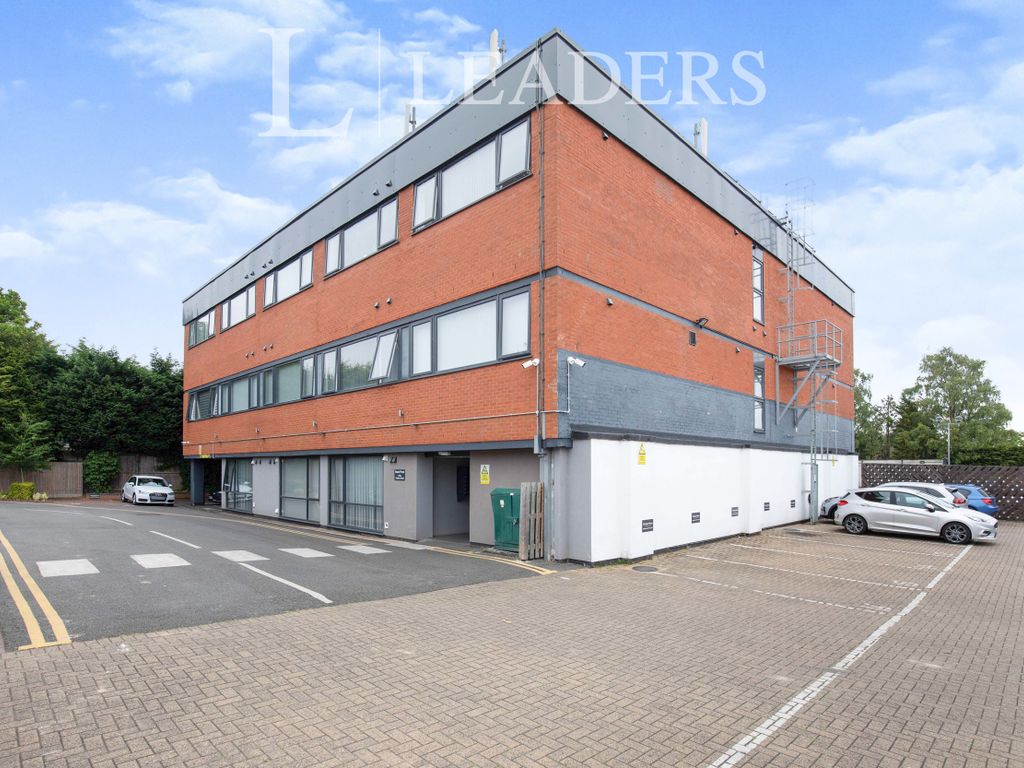 1 bed flat to rent in Station Road, Balsall Common, Coventry CV7, £725