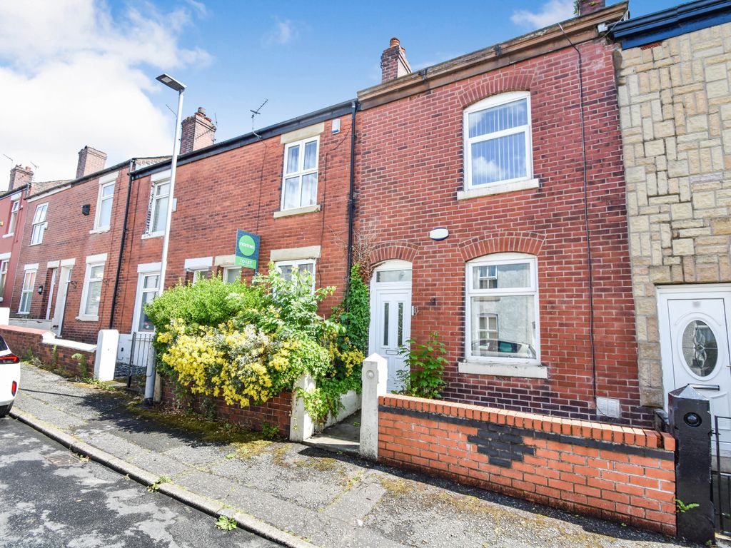 2 bed property to rent in Robert Street, Prestwich, Manchester M25 Zoopla