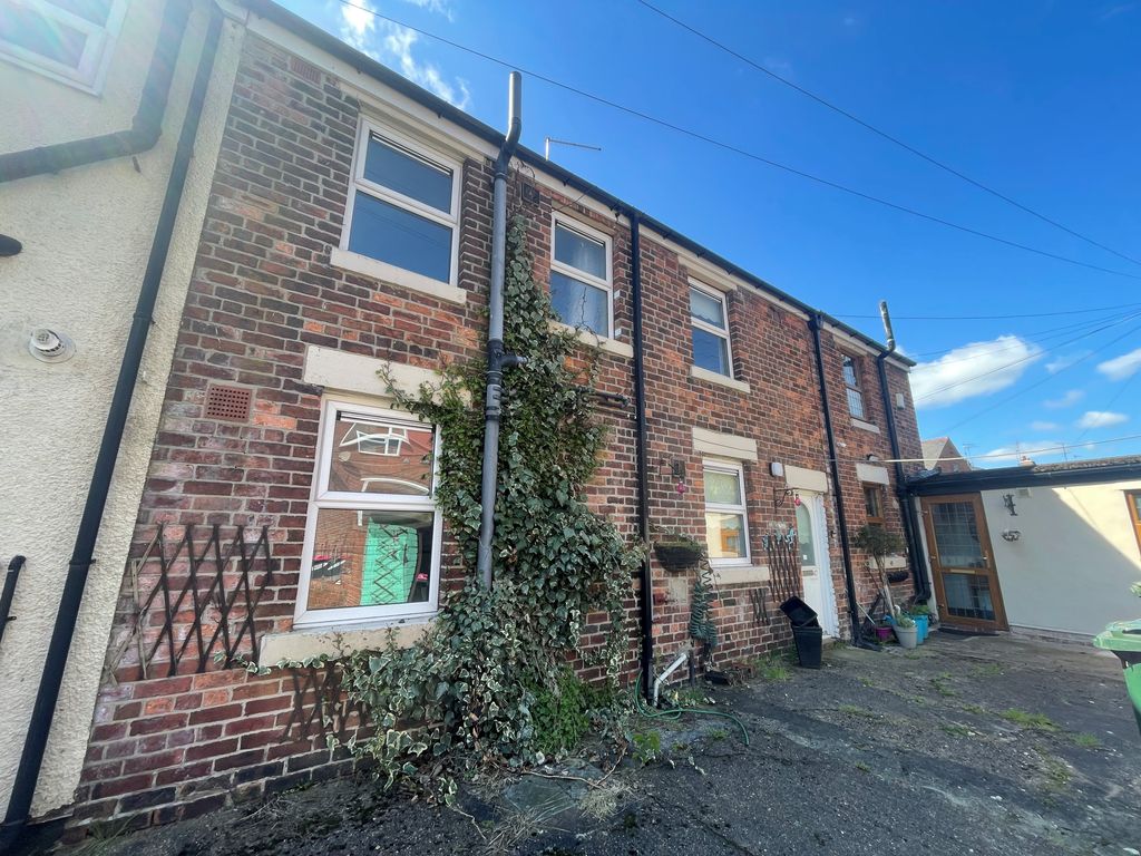 3 bed terraced house for sale in Mill Street, Greasbrough, Rotherham