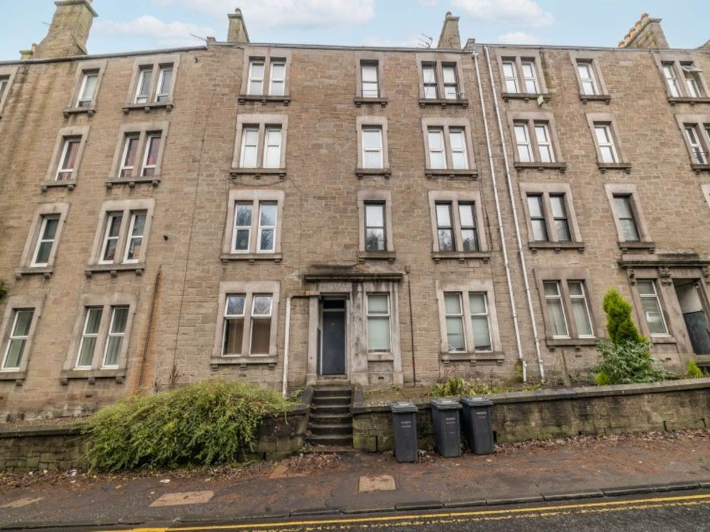 1 bed flat to rent in 3/2, 168 Lochee Road, Dundee DD2, £675 pcm Zoopla