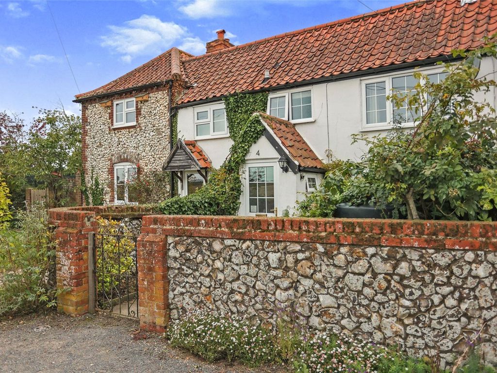 2 bed terraced house for sale in The Street, Thurne, Great Yarmouth, Norfolk NR29 Zoopla