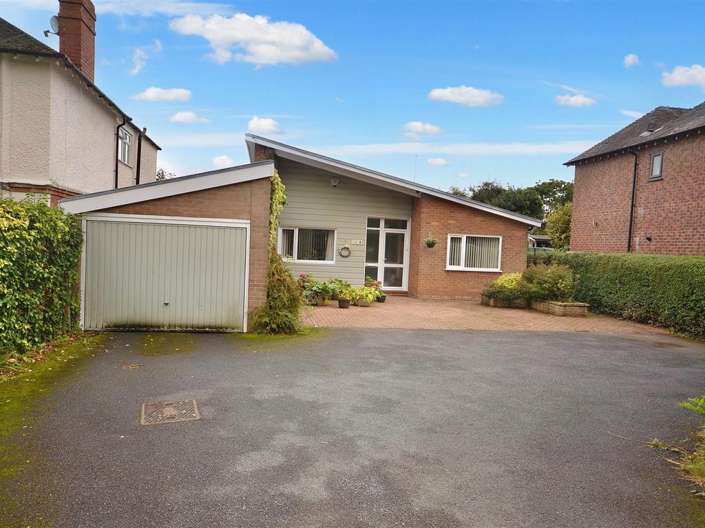 2 bed detached bungalow for sale in Lichfield Road, Stone ST15, £