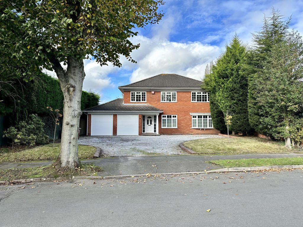 4 bed detached house for sale in Mirfield Road, Solihull B91, £900,000