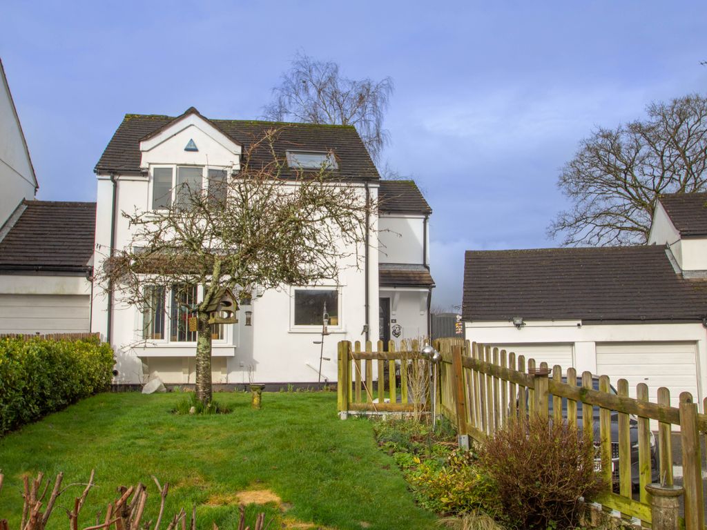 3 bed detached house for sale in Church Park, Horrabridge, Yelverton