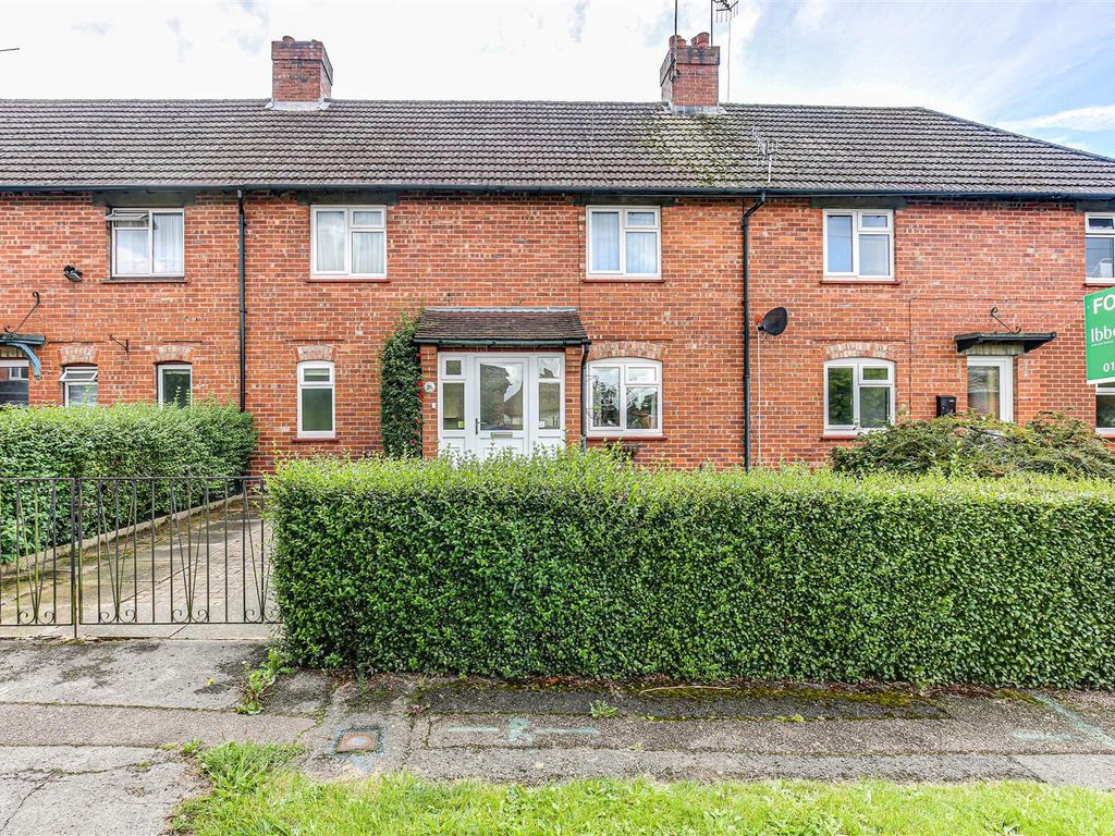 3 bed terraced house for sale in St. Clair Close, Oxted RH8, £475,000