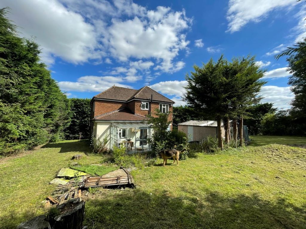 3 bed detached house for sale in Springcroft, Warrington Road, Olney