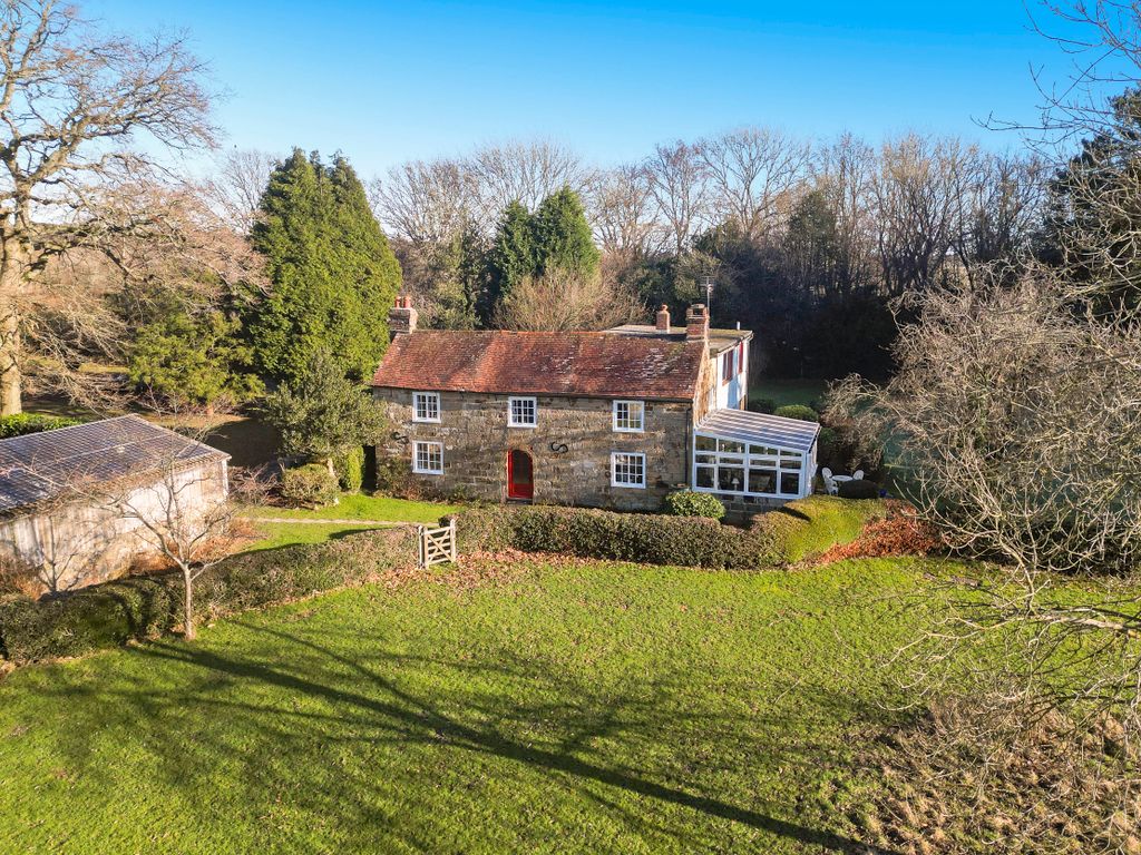 4 bed detached house for sale in Tanyard Lane, Haywards Heath RH17, £