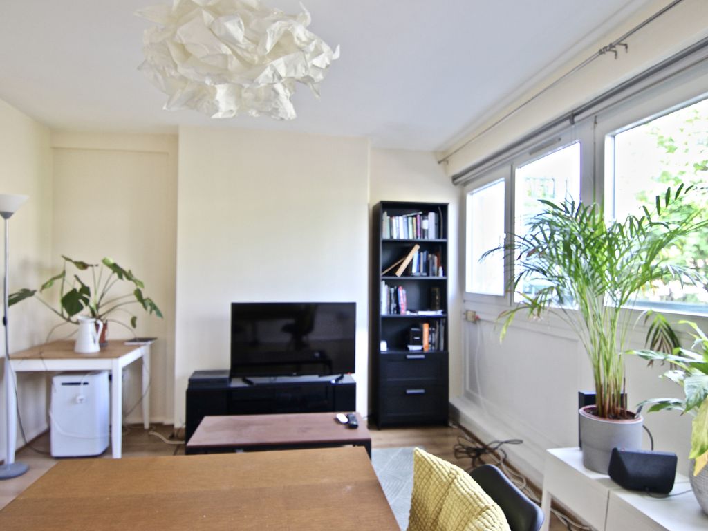 2 bed flat to rent in Ritson House, Caledonian Road, London N1, £2,150