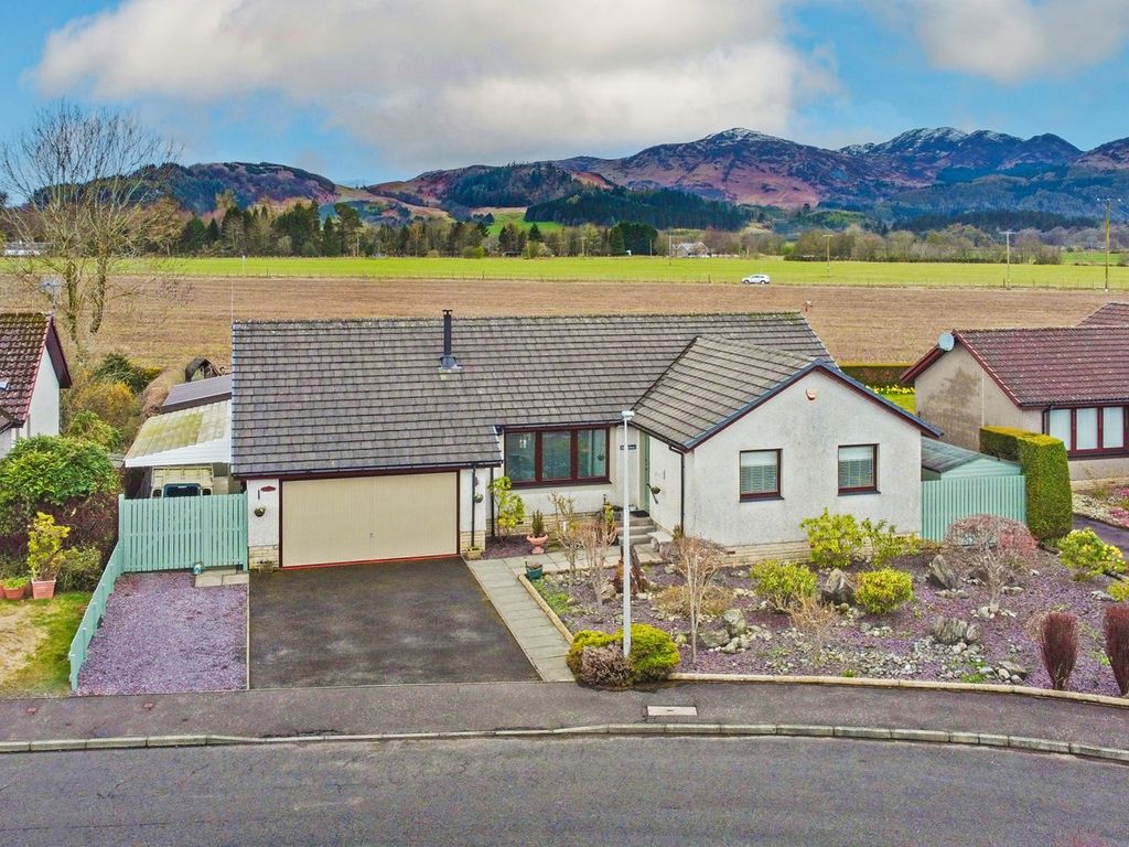 3 bed bungalow for sale in Cowden Way, Comrie, Crieff PH6 Zoopla