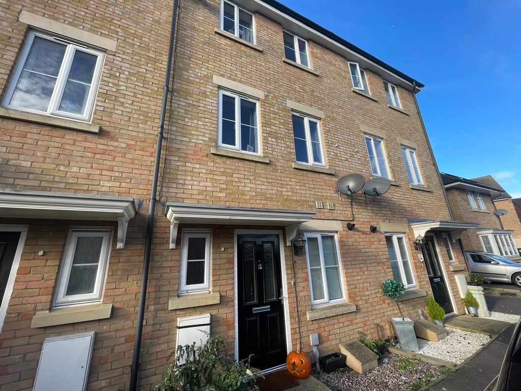 3 bed town house for sale in Gabriel Crescent, Lincoln LN2 Zoopla