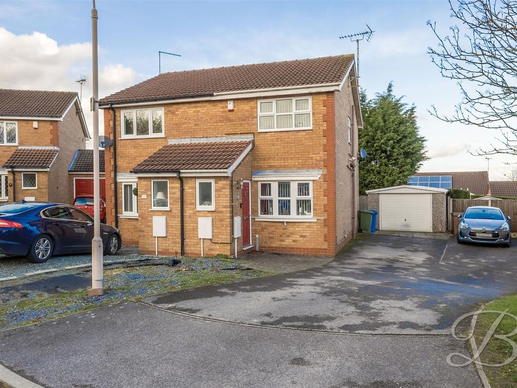 2 bed semidetached house for sale in Wentworth Close, Forest Town