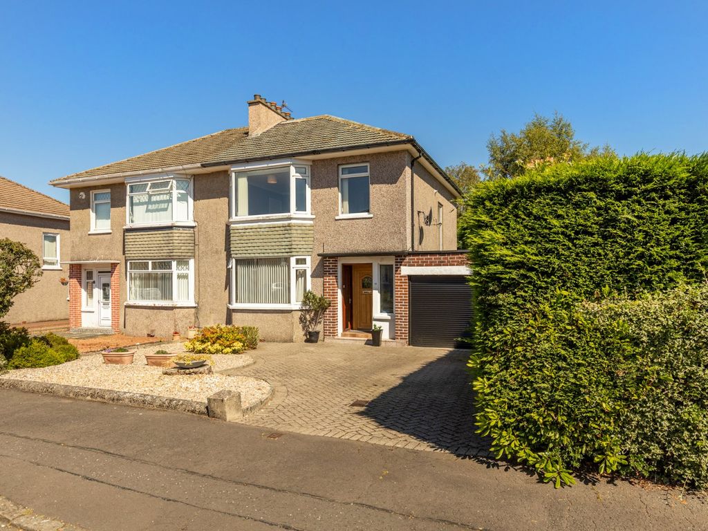 4 bed semidetached house for sale in Blackfarm Road, Newton Mearns