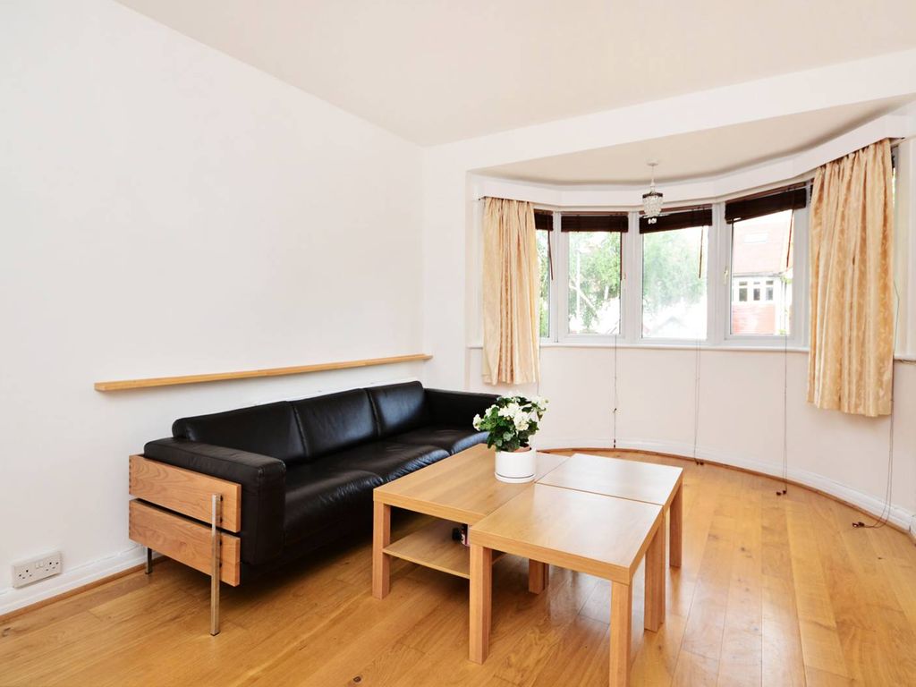 2 bed flat to rent in Highcroft Gardens, Temple Fortune, London NW11, £