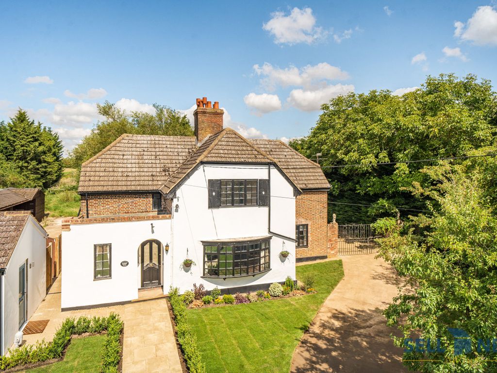 4 Bed Detached House For Sale In Bedford Road Bedford Mk43 £650 000