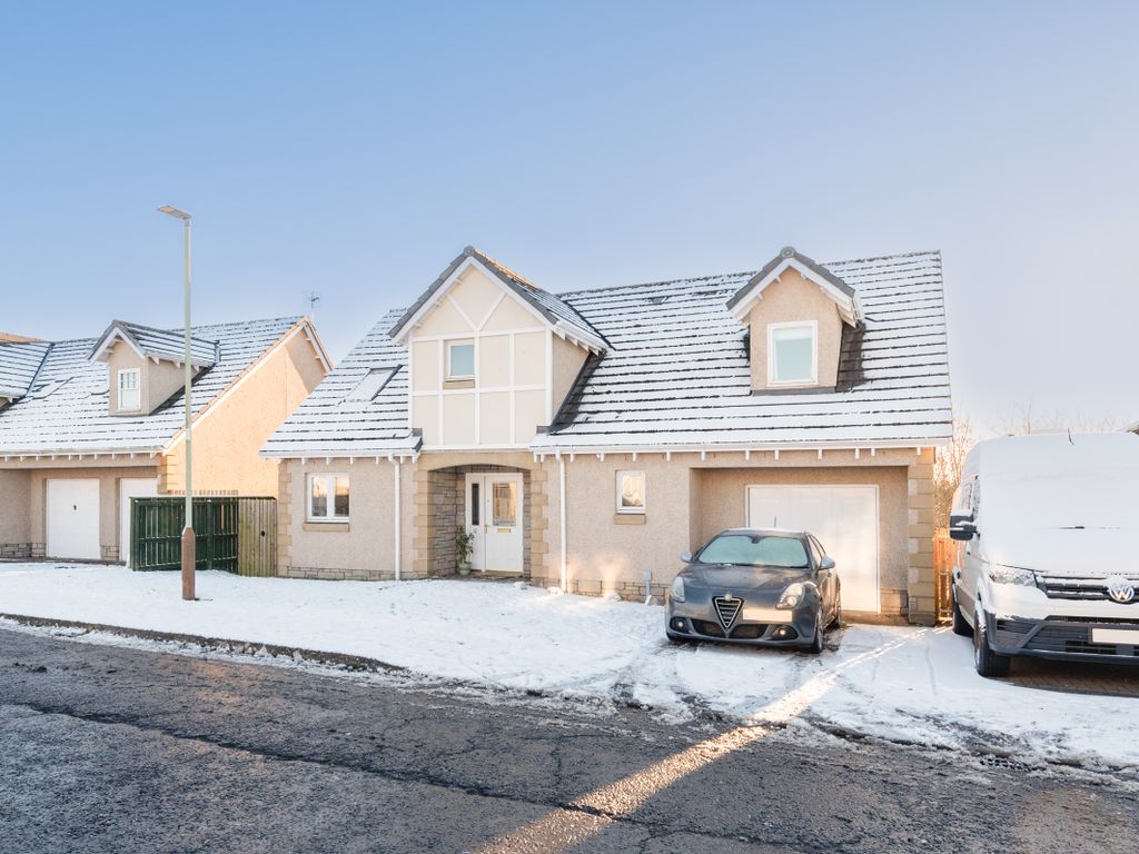 4 bed detached house for sale in Parkview Gardens, Arbroath DD11, £