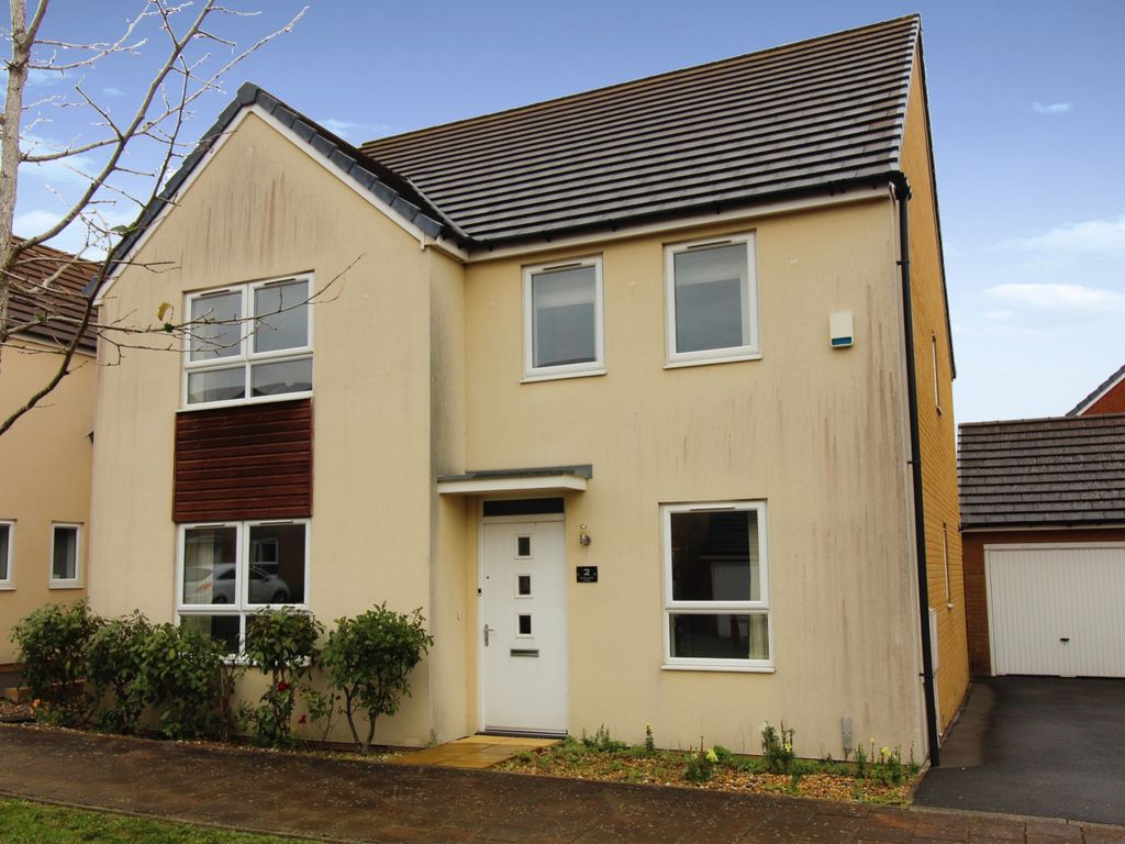 4 bed detached house for sale in Buckleys Road, Patchway, Bristol BS34