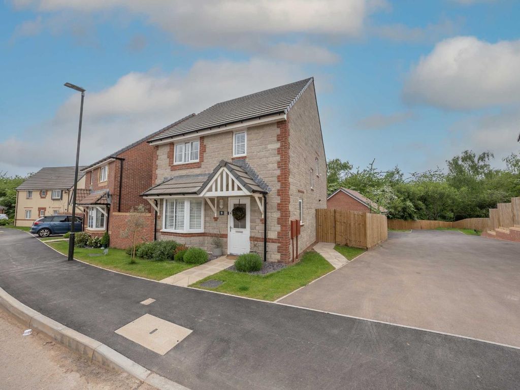 4 bed detached house for sale in Crane Pool Avenue, Sedbury, Chepstow