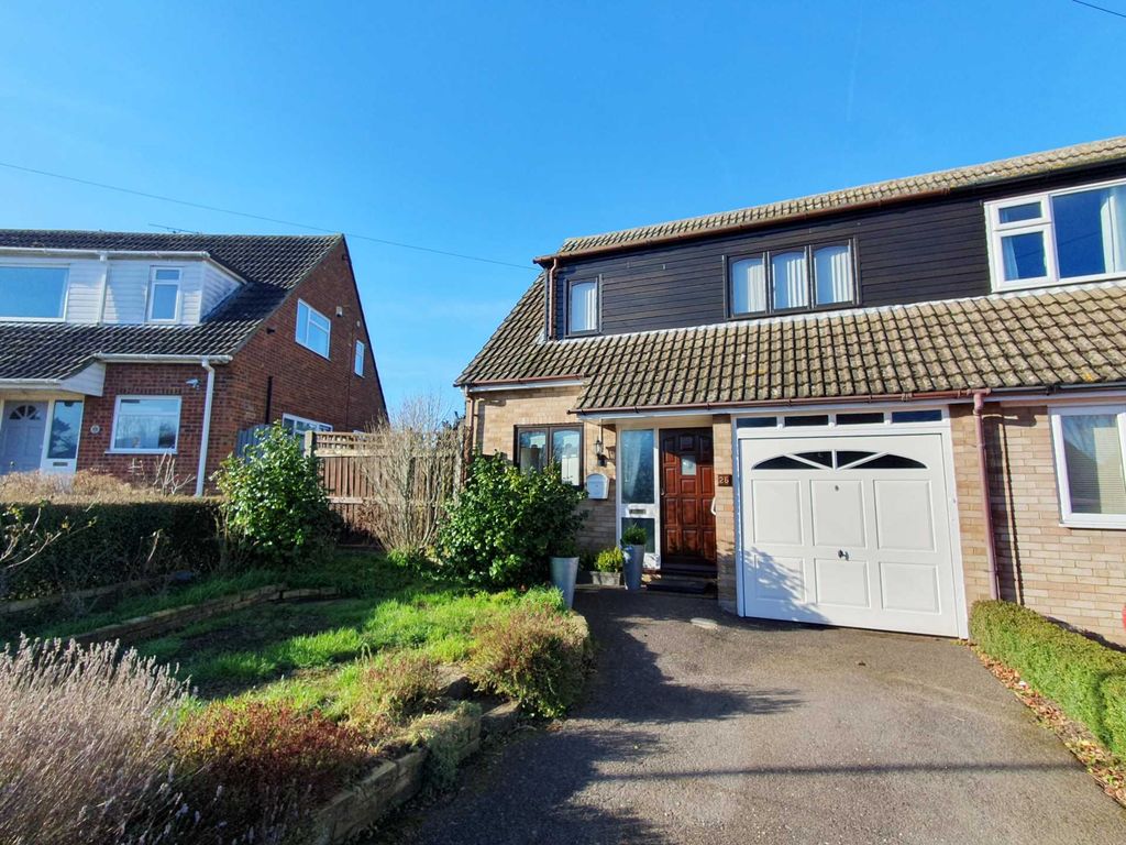 3 bed semidetached house for sale in New House Close, Canterbury CT4