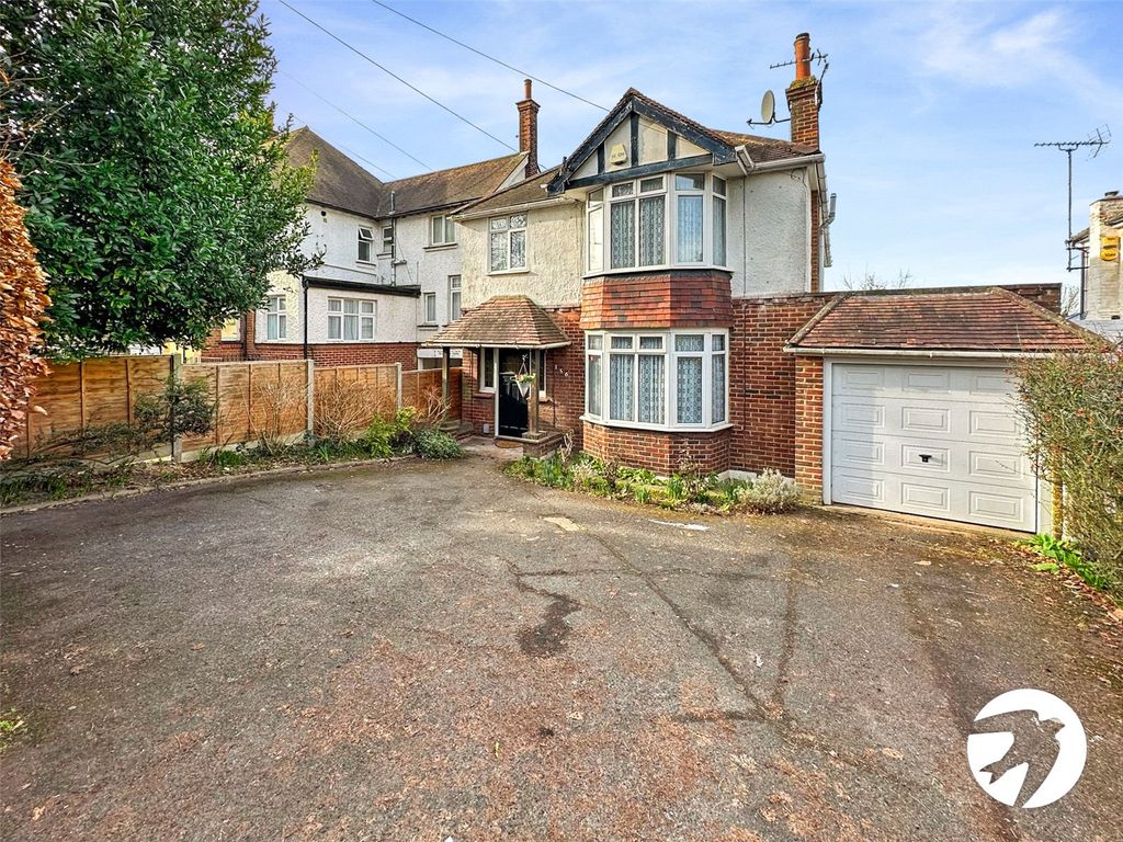 4 bed detached house for sale in Maidstone Road, Chatham, Kent ME4 Zoopla