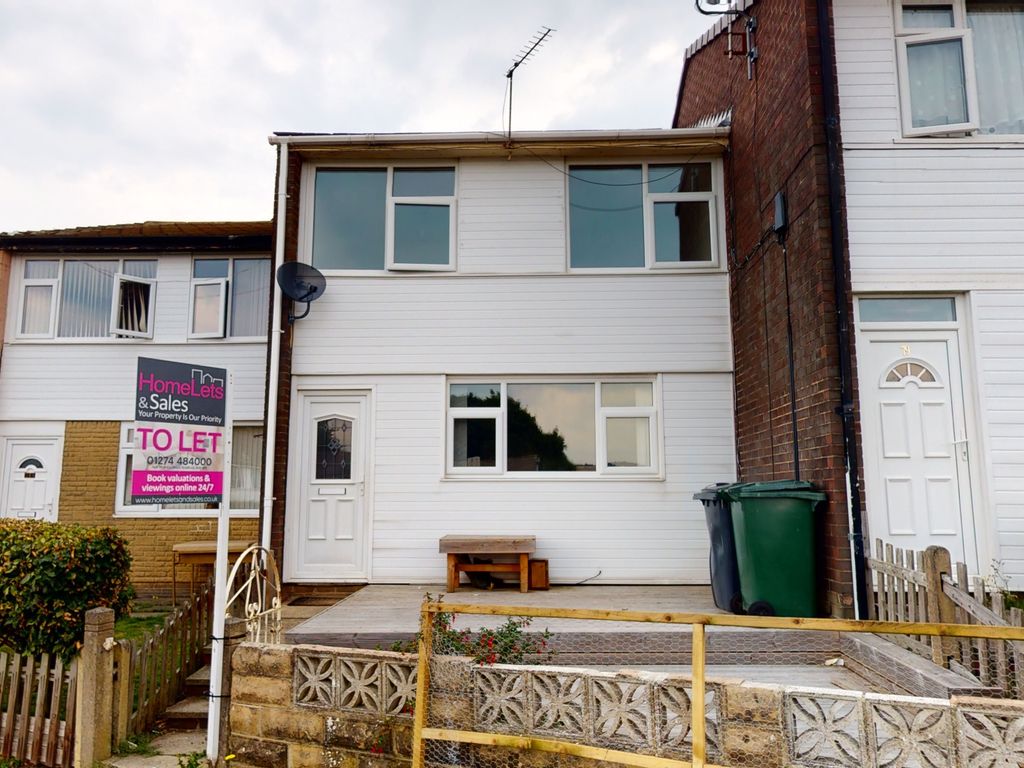 3 bed town house to rent in Eskdale Rise, Allerton, Bradford BD15 Zoopla