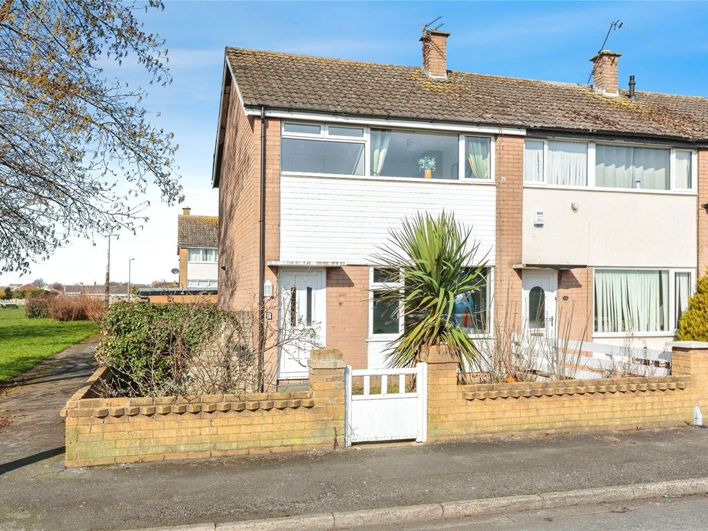3 bed end terrace house for sale in Waddington Road, Lytham St. Annes, Lancashire FY8, £165,000