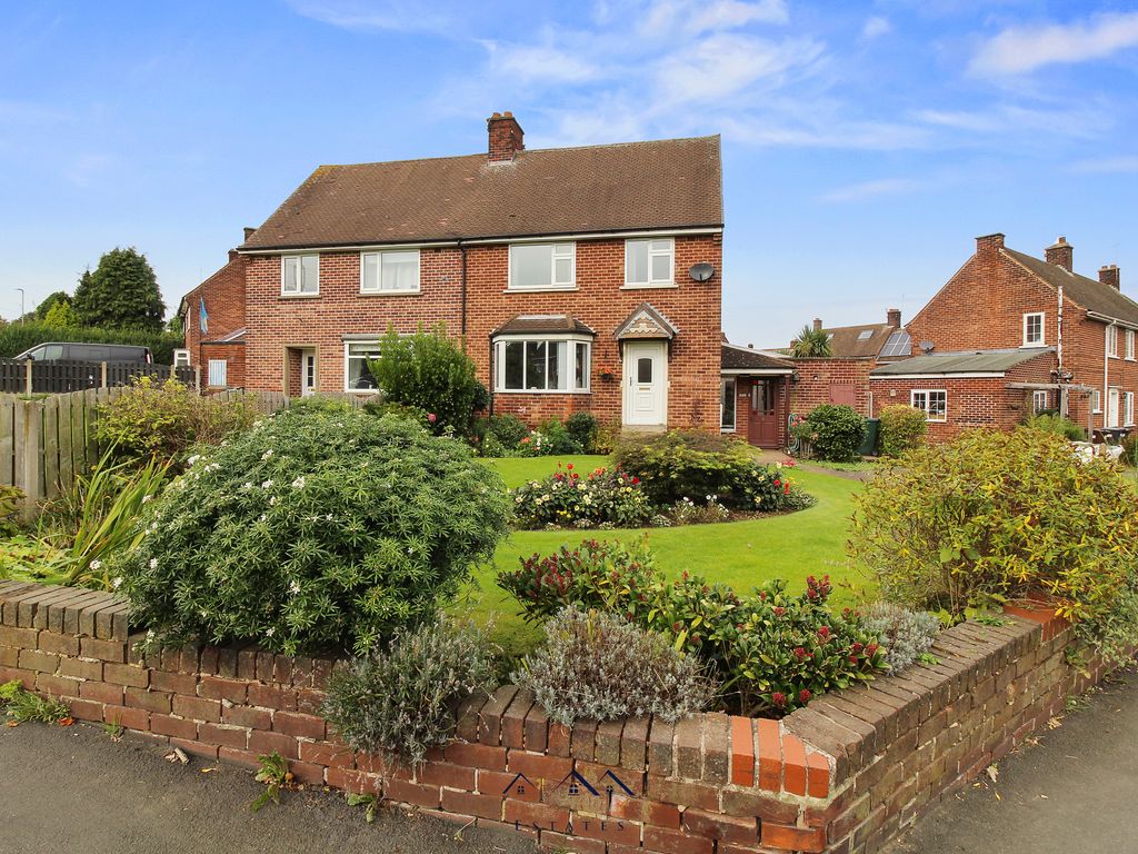 3 bed semidetached house for sale in Church Close, Kiveton Park