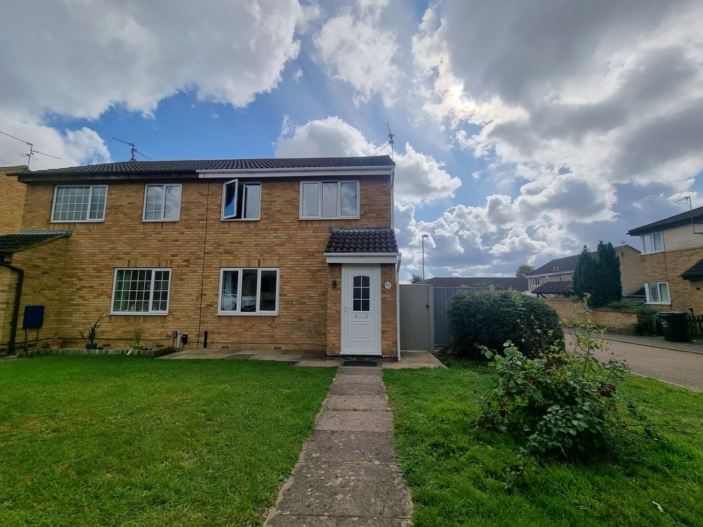 3 bed property to rent in Beech Close, Corby NN17, £975 pcm Zoopla