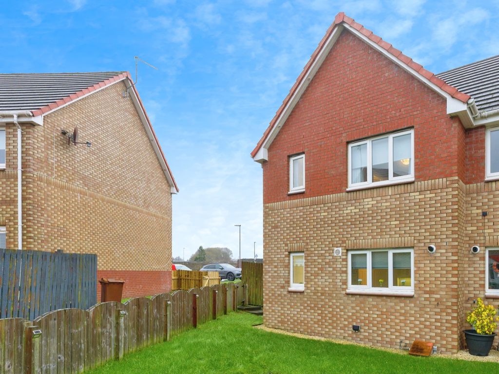 3 bed end terrace house for sale in Strachur Grove, Glasgow G22, £