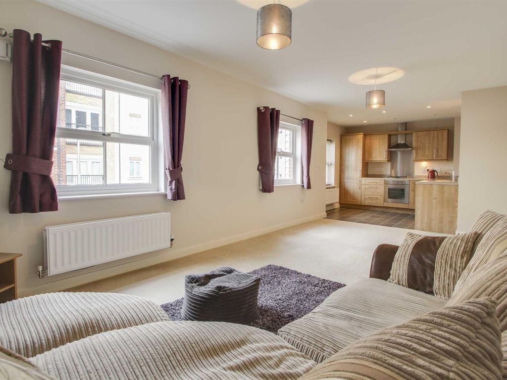 2 bed flat to rent in Sheep Way, Redhouse Park, Milton Keynes MK14, £1,195 pcm Zoopla