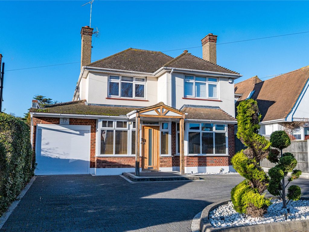 4 bed detached house for sale in The Broadway, Thorpe Bay, Essex SS1, £