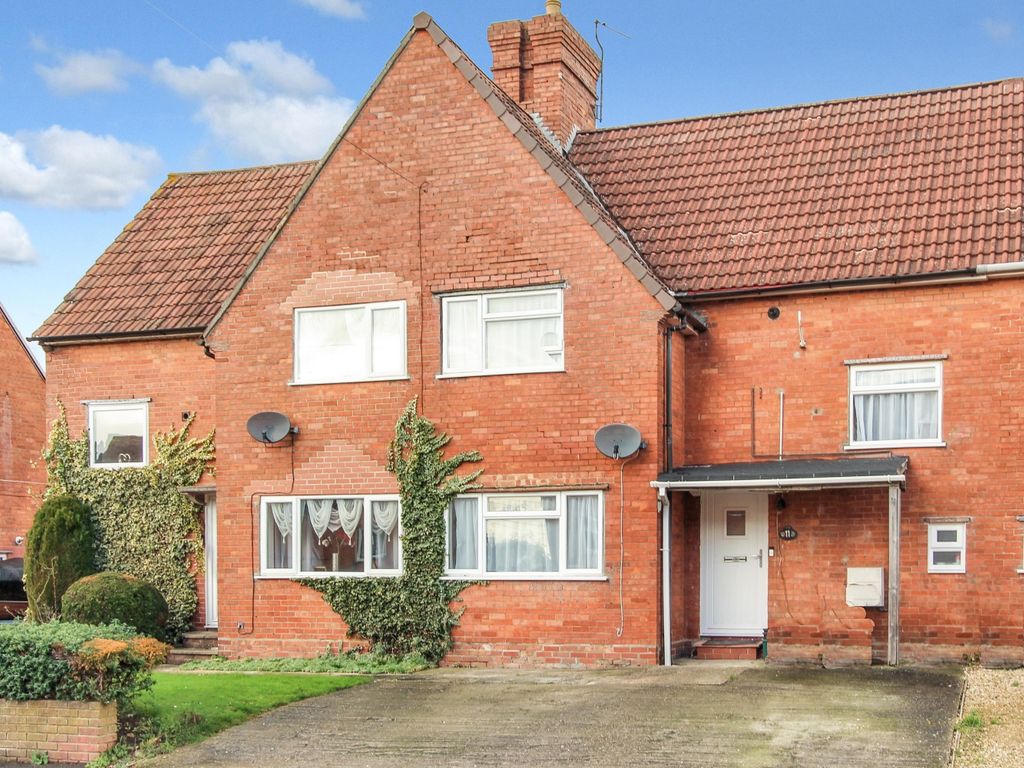 3 bed terraced house for sale in Westfield Grove, Yeovil BA21, £220,000