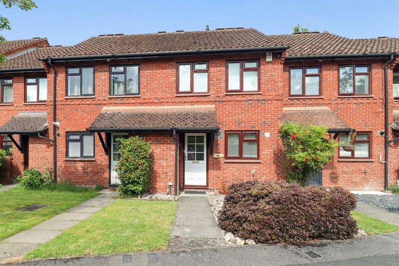 2 bed property for sale in Porchester, Ascot SL5, £410,000 Zoopla