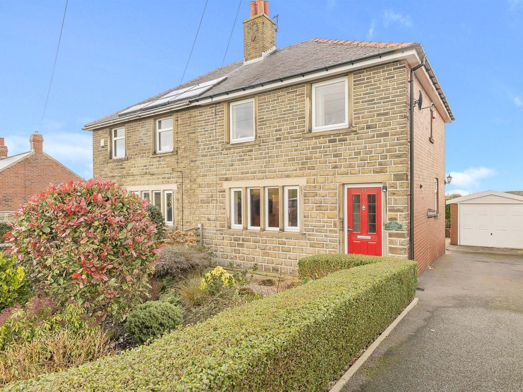 3 bed semidetached house for sale in Lidgett Lane, Skelmanthorpe