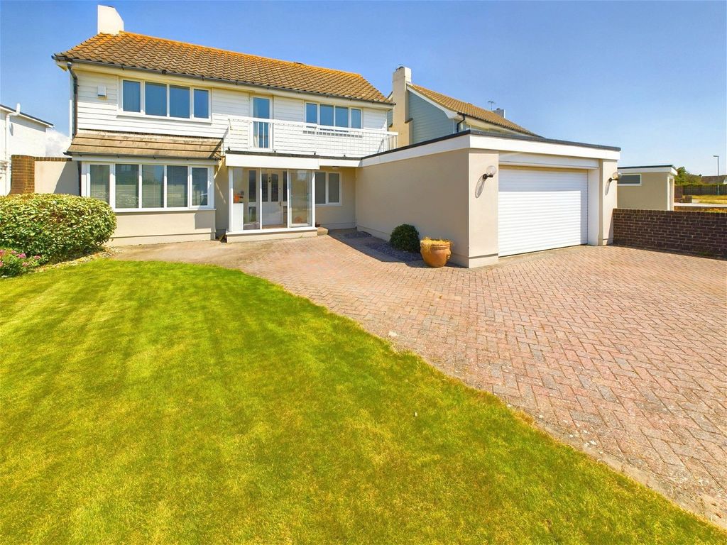 4 bed detached house for sale in Old Fort Road, ShorehamBySea BN43, £