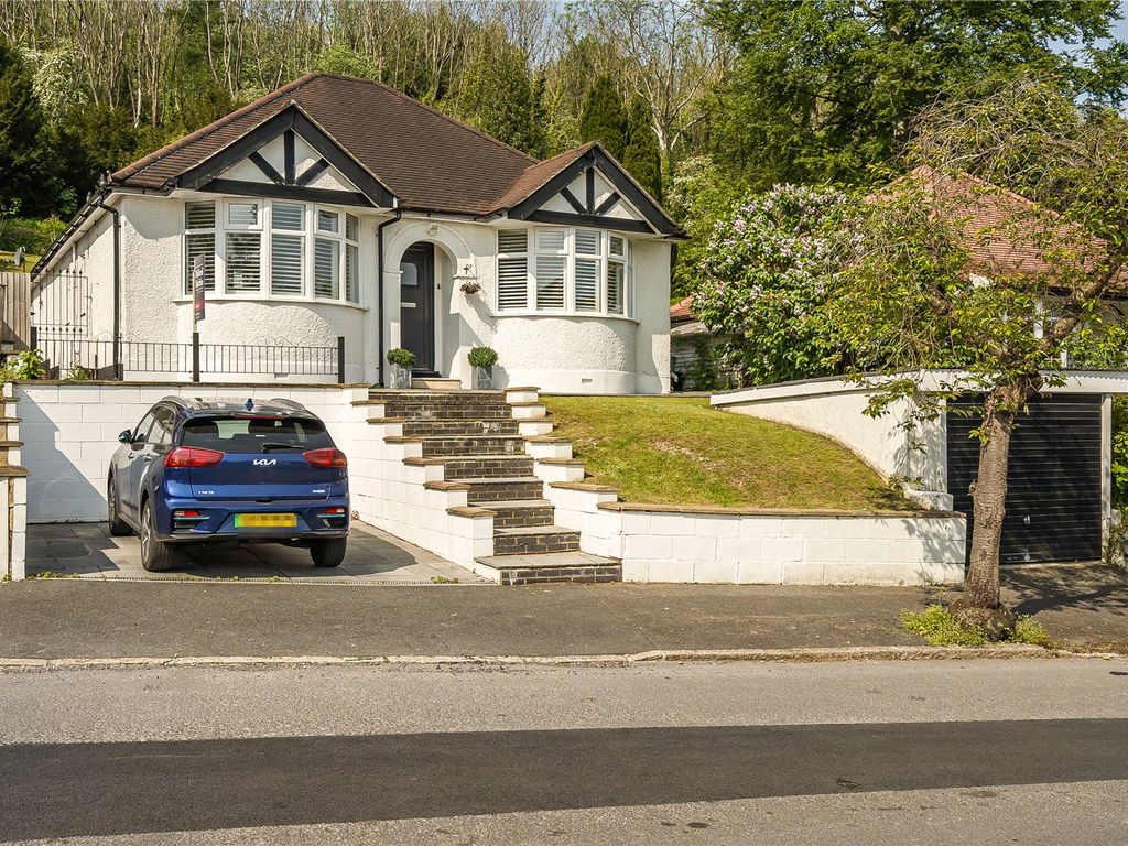 4 bed detached house for sale in Valley Road, Kenley CR8 Zoopla