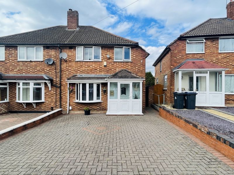 3 bed semidetached house for sale in Templeton Road, Great Barr, Birmingham B44 Zoopla