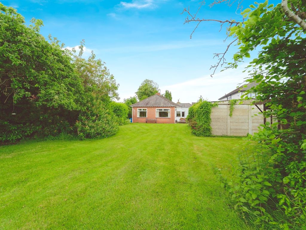 2 bed detached bungalow for sale in Woodland Road, Whitby, Ellesmere